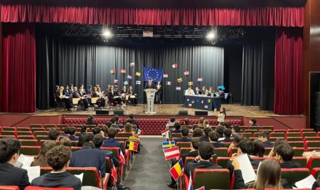 MODELO DE PARLAMENTO EUROPEO NO COLEXIO LA SALLE